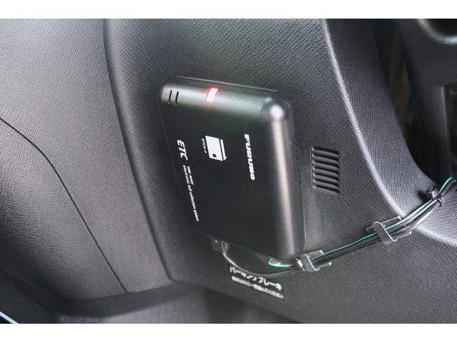 ステップワゴンスパーダ Ｚ　後席モニター　Ｂｌｕｅｔｏｏｔｈ　両側パワースライドドア　スマートキー　バックモニター　ＴＶ　ＥＴＣ　オートライト　ダブルエアコン　セキュリティ　パドルシフト　エアロパーツ（24枚目）