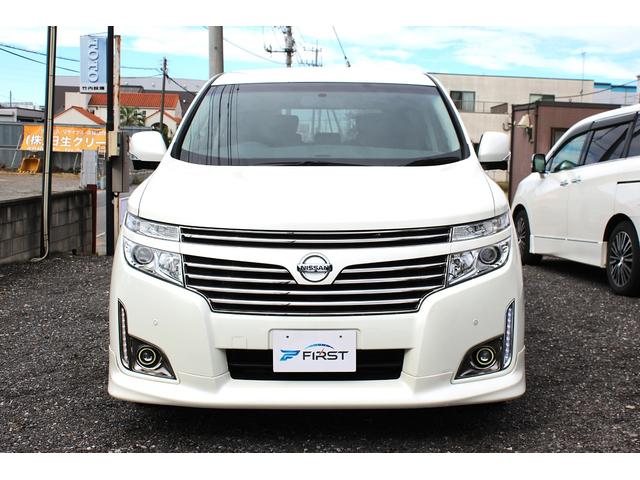 エルグランド ２５０ハイウェイスターアーバンクロム　後席モニター　Ｂｌｕｅｔｏｏｔｈ　ＵＳＢ　全方位カメラ　ＡＣ１００Ｖ電源　両側パワースライドドア　ＥＴＣ　ＴＶ　セキュリティ　ウォークスルー　サンシェード　オットマン　クリアランスソナー　オートライト（6枚目）