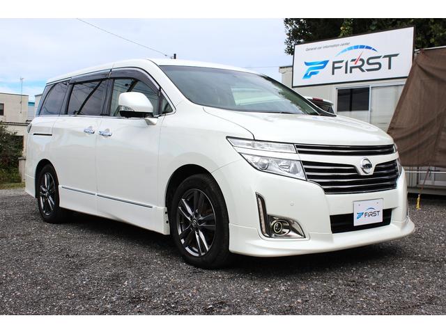 エルグランド ２５０ハイウェイスターアーバンクロム　後席モニター　Ｂｌｕｅｔｏｏｔｈ　ＵＳＢ　全方位カメラ　ＡＣ１００Ｖ電源　両側パワースライドドア　ＥＴＣ　ＴＶ　セキュリティ　ウォークスルー　サンシェード　オットマン　クリアランスソナー　オートライト（7枚目）