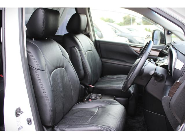 エルグランド ２５０ハイウェイスターアーバンクロム　後席モニター　Ｂｌｕｅｔｏｏｔｈ　ＵＳＢ　全方位カメラ　ＡＣ１００Ｖ電源　両側パワースライドドア　ＥＴＣ　ＴＶ　セキュリティ　ウォークスルー　サンシェード　オットマン　クリアランスソナー　オートライト（12枚目）