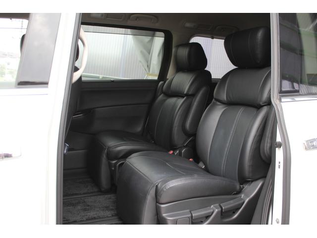 エルグランド ２５０ハイウェイスターアーバンクロム　後席モニター　Ｂｌｕｅｔｏｏｔｈ　ＵＳＢ　全方位カメラ　ＡＣ１００Ｖ電源　両側パワースライドドア　ＥＴＣ　ＴＶ　セキュリティ　ウォークスルー　サンシェード　オットマン　クリアランスソナー　オートライト（16枚目）