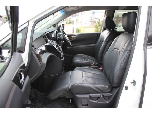 エルグランド ２５０ハイウェイスターアーバンクロム　後席モニター　Ｂｌｕｅｔｏｏｔｈ　ＵＳＢ　全方位カメラ　ＡＣ１００Ｖ電源　両側パワースライドドア　ＥＴＣ　ＴＶ　セキュリティ　ウォークスルー　サンシェード　オットマン　クリアランスソナー　オートライト（31枚目）