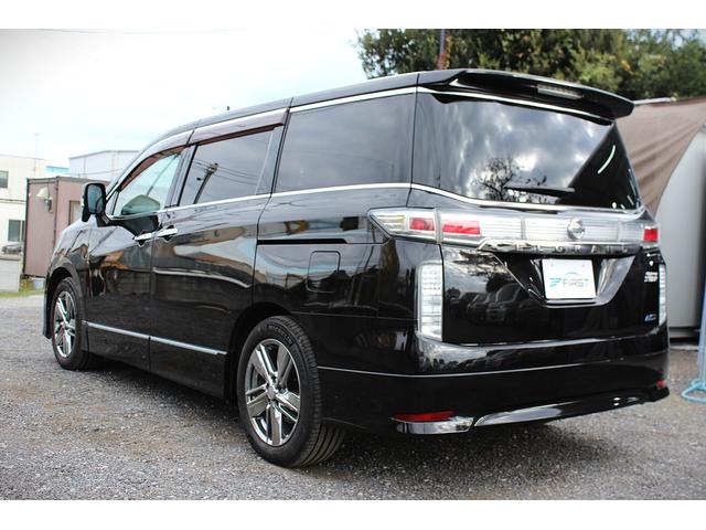 エルグランド ２５０ハイウェイスター　１年間走行無制限保証　後席モニター　Ｂｌｕｅｔｏｏｔｈ　ライダールック　ＵＳＢ　バックカメラ　ＥＴＣ　セキュリティ　両側パワースライドドア　サンシェード　オットマン　オートライト　デイライト（11枚目）