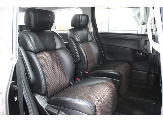 エルグランド ２５０ハイウェイスター　１年間走行無制限保証　後席モニター　Ｂｌｕｅｔｏｏｔｈ　ライダールック　ＵＳＢ　バックカメラ　ＥＴＣ　セキュリティ　両側パワースライドドア　サンシェード　オットマン　オートライト　デイライト（14枚目）