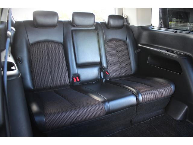 エルグランド ２５０ハイウェイスター　１年間走行無制限保証　後席モニター　Ｂｌｕｅｔｏｏｔｈ　ライダールック　ＵＳＢ　バックカメラ　ＥＴＣ　セキュリティ　両側パワースライドドア　サンシェード　オットマン　オートライト　デイライト（15枚目）