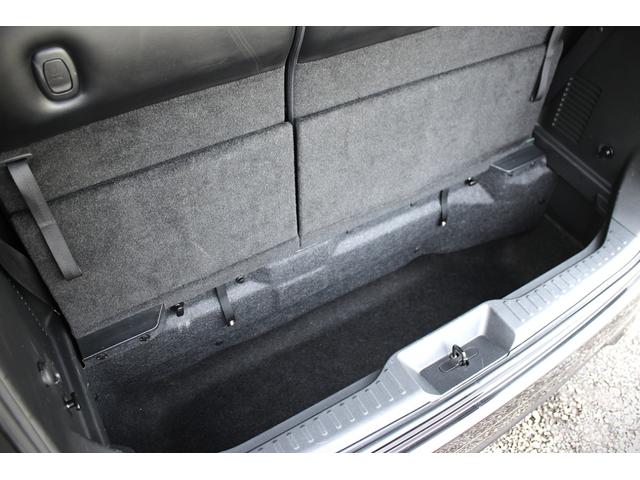 エルグランド ２５０ハイウェイスター　１年間走行無制限保証　後席モニター　Ｂｌｕｅｔｏｏｔｈ　ライダールック　ＵＳＢ　バックカメラ　ＥＴＣ　セキュリティ　両側パワースライドドア　サンシェード　オットマン　オートライト　デイライト（32枚目）