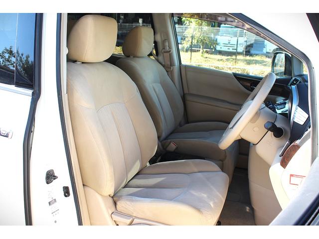 エルグランド ２５０ＸＧ　Ｂｌｕｅｔｏｏｔｈ　全方位カメラ　ＥＴＣ　ＵＳＢ　セキュリティ　ＡＣ１００Ｖ電源　両側パワースライドドア　サンシェード　オットマン　ＴＶ　オートライト　ＨＩＤヘッドライト　ミュージックサーバー（13枚目）