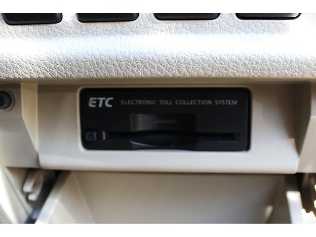 エルグランド ２５０ＸＧ　Ｂｌｕｅｔｏｏｔｈ　全方位カメラ　ＥＴＣ　ＵＳＢ　セキュリティ　ＡＣ１００Ｖ電源　両側パワースライドドア　サンシェード　オットマン　ＴＶ　オートライト　ＨＩＤヘッドライト　ミュージックサーバー（23枚目）