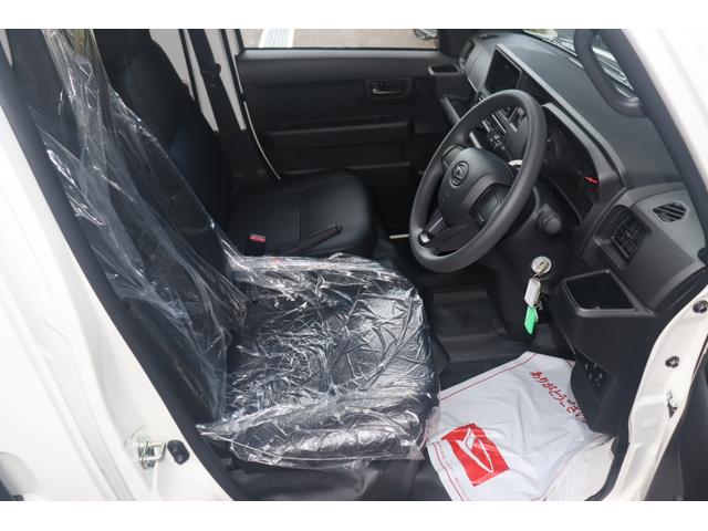ハイゼットカーゴ スペシャル　ＣＶＴ　衝突被害軽減システム　クリアランスソナー　両側スライドドア　アイドリングストップ　ＥＳＣ　エアコン　パワーステアリング　パワーウィンドウ（23枚目）