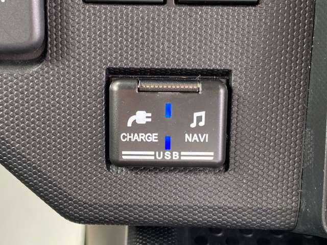 タフト Ｇ　クロムベンチャー　／禁煙車／安全装置／純正ナビ／バックカメラ／ＥＴＣ／フルセグ／Ｂｌｕｅｔｏｏｔｈ／プッシュスタート／スマートキー／シートヒータ－／ＬＥＤヘッドライト・フォグ／１年保証／（5枚目）