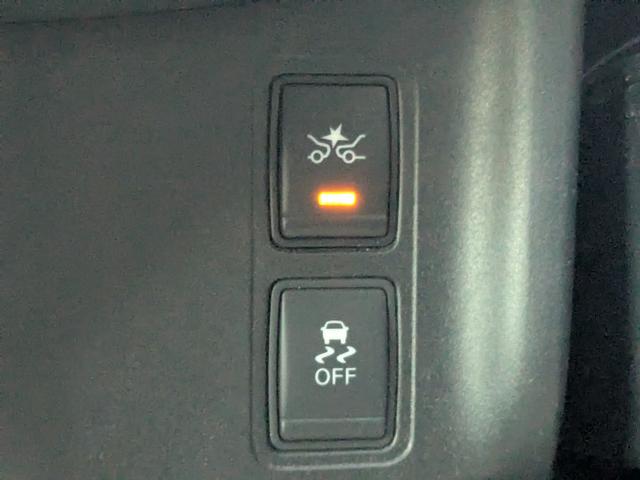 セレナ ハイウェイスター Vセレクション /1年保証/禁煙/安全装置/両側電動/スマキ-/純正ナビ/パノラマモニタ-/ETC/後席モニタ-/純正Fドラレコ/コーナ-センサ-/クルコン/フルセグ/Pスタ-ト/(9枚目)