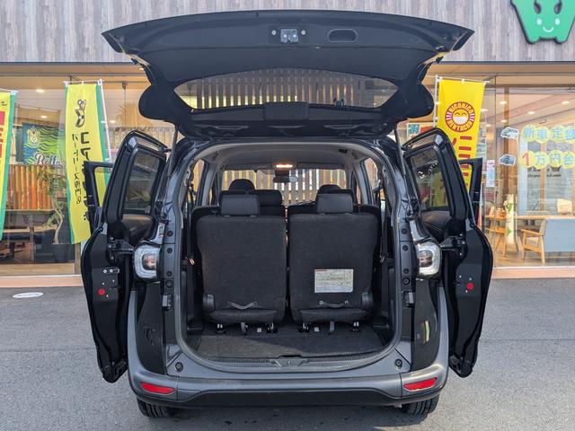 シエンタ G 1年間距離無制限保証/7人乗り/安全装置/両側電動スライドドア/Pスタート純正ナビ/ETC/Bカメラ/(21枚目)