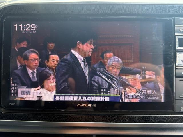 シエンタ G /禁煙/7人乗り/安全装置/両側電動/スマキ-/純正ナビ/Bカメラ/ETC/後席モニタ-/フルセグ/Bluetooth/Pスタ-ト/アイスト/LEDヘッドライト/フォグライト/ステリモ/(8枚目)