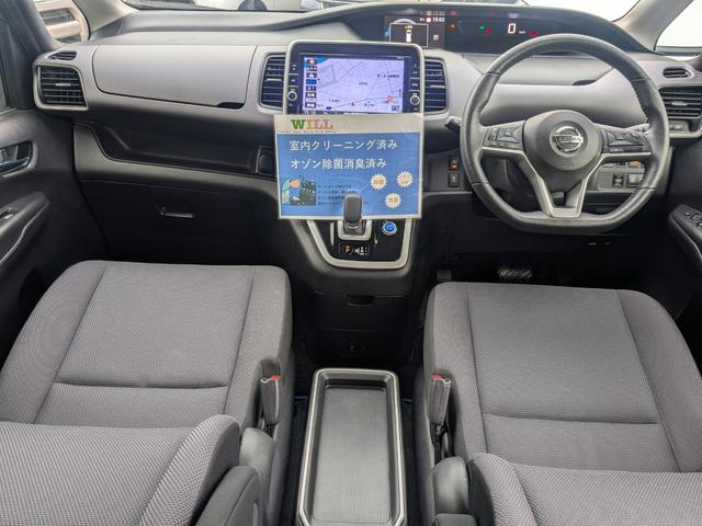 セレナ e-パワー XV 7人乗り/禁煙/安全装置/スマキー/e-power/両側電動/純正9インチナビ/Bカメラ/全方位カメラ/ドラレコ/Bluetooth/フルセグ/Pスタート/ステリモ/コーナーセンサー/シートヒーター(2枚目)