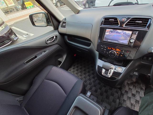 セレナ ハイウェイスター Vセレクション ワンオーナー車 純正ナビバックモニター フルセグTV ETC 純正フリップダウンモニター 両側パワースライドドア(9枚目)