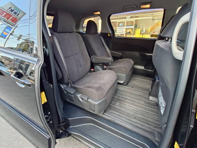 エスティマ アエラス　７人乗り　純正８型ナビバックモニター　フルセグＴＶ　ビルトインＥＴＣ　両側パワースライドドア　純正フリップダウンモニター　プッシュスタート（6枚目）