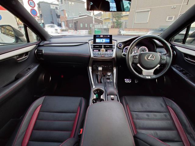 ＮＸ ＮＸ３００ｈ　Ｆスポーツ　サンルーフ　角形三眼ＬＥＤヘッドライト　パワーバックドア　ブラック／ダークローズスポーツ革シート　メーカーナビバックモニター　フルセグＴＶ　ＥＴＣ　１８インチＡＷ　プッシュスタート（5枚目）