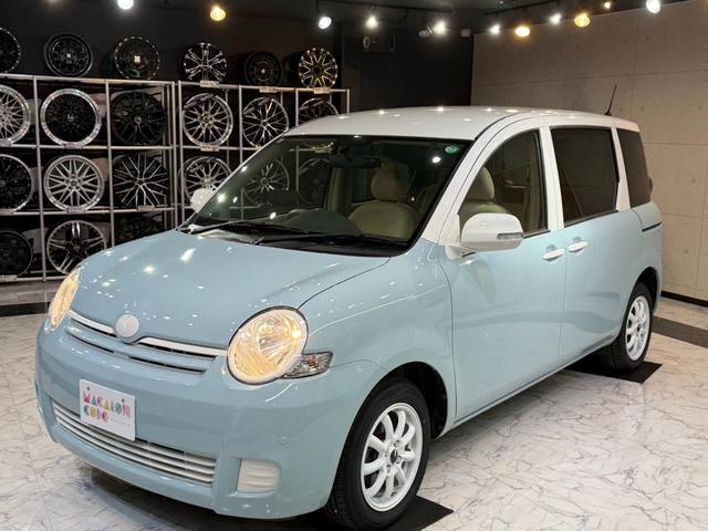 シエンタ Ｇ　１年保証／全塗装／屋根ホワイト塗装／新品ホイール／新品タイヤ／電動スライドドア／内装ベージュ／純正ナビ／ＴＶ／後席モニター／ＥＴＣ／バックカメラ／ＣＤ／ＤＶＤ／Ｂｌｕｅｔｏｏｔｈオーディオ／（5枚目）