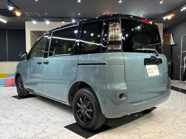 シエンタ G オールペイント/新品ホイールタイヤセット付/新品シートカバー付/新品ハンドルカバー/社外ナビ/バックカメラ/両側パワースライドドア(10枚目)