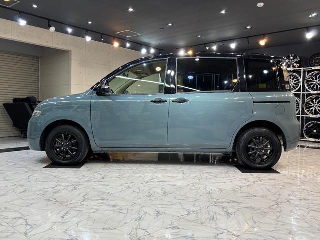 シエンタ G オールペイント/新品ホイールタイヤセット付/新品シートカバー付/新品ハンドルカバー/社外ナビ/バックカメラ/両側パワースライドドア(12枚目)