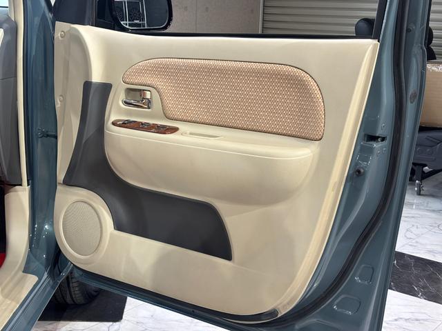 シエンタ G オールペイント/新品ホイールタイヤセット付/新品シートカバー付/新品ハンドルカバー/社外ナビ/バックカメラ/両側パワースライドドア(30枚目)