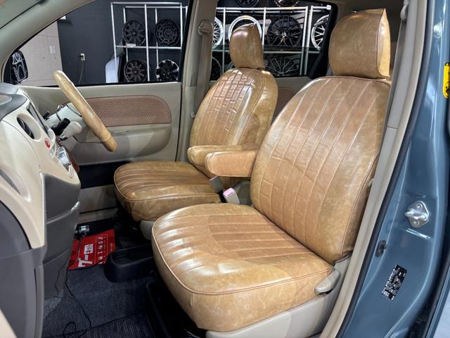 シエンタ G オールペイント/新品ホイールタイヤセット付/新品シートカバー付/新品ハンドルカバー/社外ナビ/バックカメラ/両側パワースライドドア(32枚目)