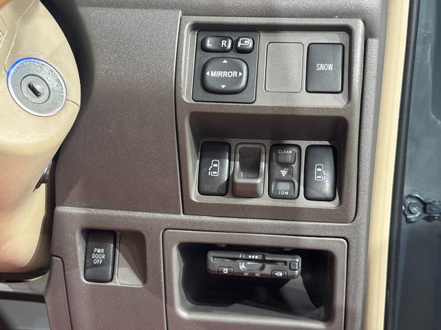 シエンタ G オールペイント/新品ホイールタイヤセット付/新品シートカバー付/新品ハンドルカバー/社外ナビ/バックカメラ/両側パワースライドドア(43枚目)