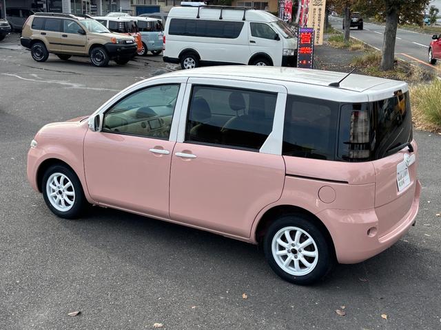 シエンタ Ｇ　後期型／オールペイント／ルーフ色替ペイント／新品ホイールタイヤセット／新品フロアマットセット／マカロンコーデスタイル／７人乗り／両側パワースライドドア／ナビ／ＥＴＣ／バックカメラ（18枚目）