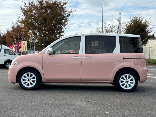 シエンタ Ｇ　後期型／オールペイント／ルーフ色替ペイント／新品ホイールタイヤセット／新品フロアマットセット／マカロンコーデスタイル／７人乗り／両側パワースライドドア／ナビ／ＥＴＣ／バックカメラ（19枚目）