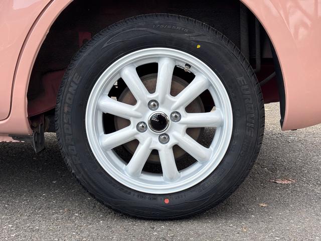 シエンタ Ｇ　後期型／オールペイント／ルーフ色替ペイント／新品ホイールタイヤセット／新品フロアマットセット／マカロンコーデスタイル／７人乗り／両側パワースライドドア／ナビ／ＥＴＣ／バックカメラ（28枚目）