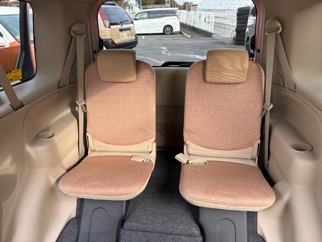 シエンタ Ｇ　後期型／オールペイント／ルーフ色替ペイント／新品ホイールタイヤセット／新品フロアマットセット／マカロンコーデスタイル／７人乗り／両側パワースライドドア／ナビ／ＥＴＣ／バックカメラ（44枚目）