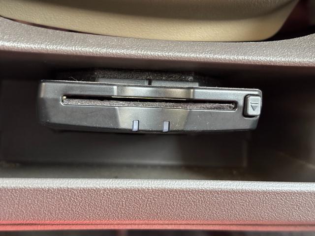 シエンタ Ｇ　後期型／オールペイント／ルーフ色替ペイント／新品ホイールタイヤセット／新品フロアマットセット／マカロンコーデスタイル／７人乗り／両側パワースライドドア／ナビ／ＥＴＣ／バックカメラ（53枚目）