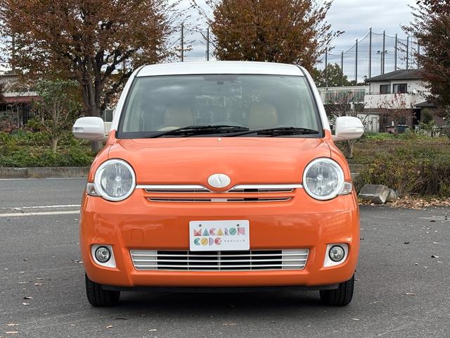 シエンタ Ｇ　マカロンスタイル／オールペイント／ルーフ塗分け／ホワイトリングヘッドライト加工／新品ホイールタイヤセット／新品シートカバー＆ハンドルカバー／ナビ／バックカメラ／ＥＴＣ／ドラレコ／両側パワースライドドア（10枚目）