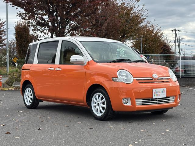 シエンタ Ｇ　マカロンスタイル／オールペイント／ルーフ塗分け／ホワイトリングヘッドライト加工／新品ホイールタイヤセット／新品シートカバー＆ハンドルカバー／ナビ／バックカメラ／ＥＴＣ／ドラレコ／両側パワースライドドア（13枚目）