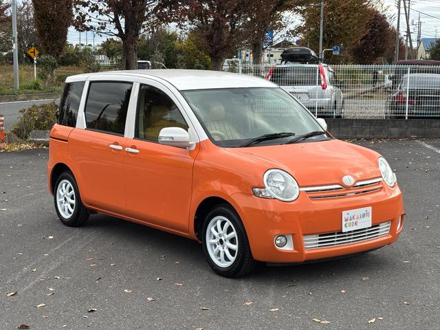 シエンタ Ｇ　マカロンスタイル／オールペイント／ルーフ塗分け／ホワイトリングヘッドライト加工／新品ホイールタイヤセット／新品シートカバー＆ハンドルカバー／ナビ／バックカメラ／ＥＴＣ／ドラレコ／両側パワースライドドア（14枚目）