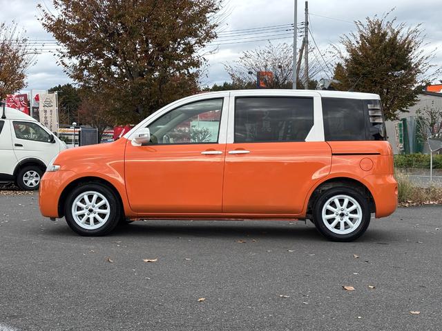 シエンタ Ｇ　マカロンスタイル／オールペイント／ルーフ塗分け／ホワイトリングヘッドライト加工／新品ホイールタイヤセット／新品シートカバー＆ハンドルカバー／ナビ／バックカメラ／ＥＴＣ／ドラレコ／両側パワースライドドア（30枚目）