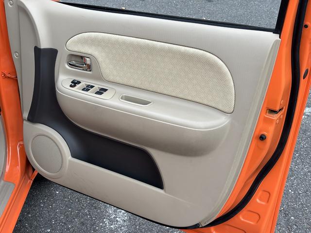 シエンタ Ｇ　マカロンスタイル／オールペイント／ルーフ塗分け／ホワイトリングヘッドライト加工／新品ホイールタイヤセット／新品シートカバー＆ハンドルカバー／ナビ／バックカメラ／ＥＴＣ／ドラレコ／両側パワースライドドア（35枚目）