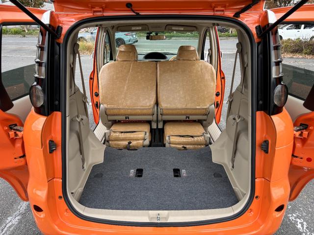 シエンタ Ｇ　マカロンスタイル／オールペイント／ルーフ塗分け／ホワイトリングヘッドライト加工／新品ホイールタイヤセット／新品シートカバー＆ハンドルカバー／ナビ／バックカメラ／ＥＴＣ／ドラレコ／両側パワースライドドア（48枚目）