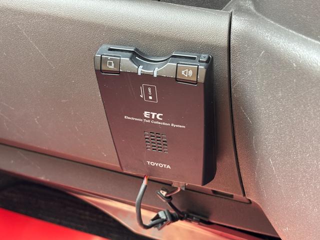 シエンタ Ｇ　マカロンスタイル／オールペイント／ルーフ塗分け／ホワイトリングヘッドライト加工／新品ホイールタイヤセット／新品シートカバー＆ハンドルカバー／ナビ／バックカメラ／ＥＴＣ／ドラレコ／両側パワースライドドア（54枚目）