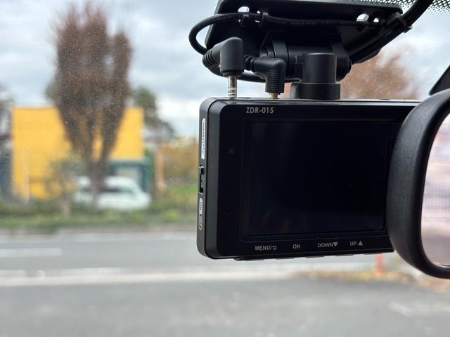 シエンタ Ｇ　マカロンスタイル／オールペイント／ルーフ塗分け／ホワイトリングヘッドライト加工／新品ホイールタイヤセット／新品シートカバー＆ハンドルカバー／ナビ／バックカメラ／ＥＴＣ／ドラレコ／両側パワースライドドア（55枚目）