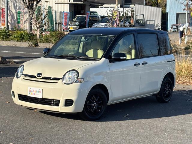 シエンタ G マカロンスタイル/全塗装+ルーフ全塗装/新品ホイールタイヤ付/7人乗りスライドドアミニバン/ナビ/バックカメラ/ETC付(2枚目)