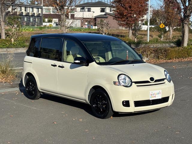 シエンタ G マカロンスタイル/全塗装+ルーフ全塗装/新品ホイールタイヤ付/7人乗りスライドドアミニバン/ナビ/バックカメラ/ETC付(6枚目)