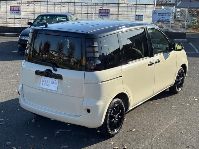 シエンタ G マカロンスタイル/全塗装+ルーフ全塗装/新品ホイールタイヤ付/7人乗りスライドドアミニバン/ナビ/バックカメラ/ETC付(9枚目)