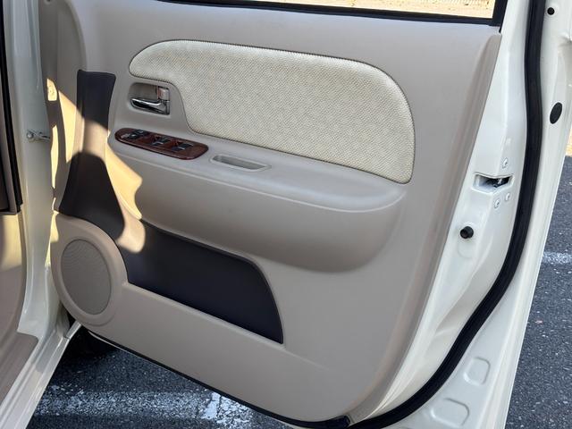 シエンタ G マカロンスタイル/全塗装+ルーフ全塗装/新品ホイールタイヤ付/7人乗りスライドドアミニバン/ナビ/バックカメラ/ETC付(30枚目)