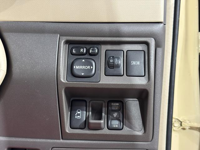 シエンタ Ｇ　マカロンスタイル／全塗装＋ルーフ全塗装／新品ホイールタイヤ付／７人乗りスライドドアミニバン／ナビ（30枚目）