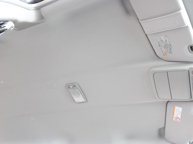 フォレスター ２．０Ｘ　ＡＭＪオリジナル　ネオクラシックスタイル　ユーザー買取り車　オールペイント　リフトアップ　４ＷＤ　ＨＩＤ　キーレス　ＨＤＤナビ　ルーフレール　ＥＴＣ　テールブラックアウト　インナーブラックヘッドライト（46枚目）
