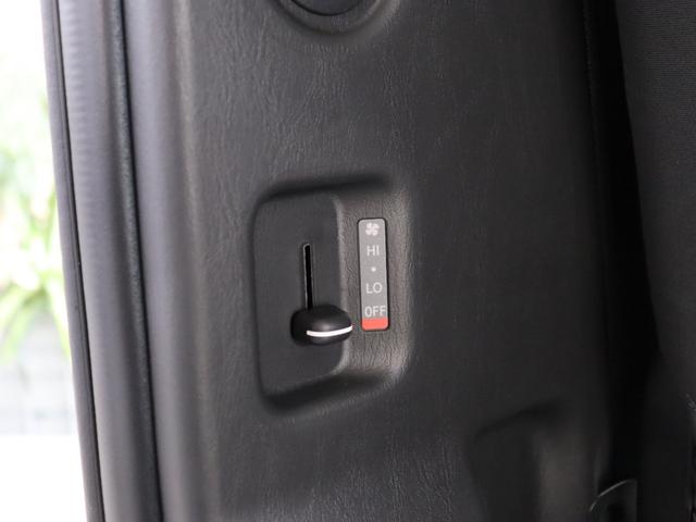 ハイエースバン ロングＤＸ　ＮＥＷヴィンテージカスタム　ＶＡＮＡＣＥ　ＴＹＰＥ２　新車カスタム　内装ウッド加工済み　ＴＳＳ　全方位カメラ　新品タイヤ　スチールホイールブラック塗装　メモリーナビ　Ｂｌｕｅｔｏｏｔｈ　ＥＴＣ　ＴＶ（29枚目）