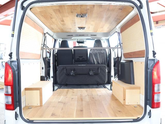 ハイエースバン ロングＤＸ　ＮＥＷヴィンテージカスタム　ＶＡＮＡＣＥ　ＴＹＰＥ２　新車カスタム　内装ウッド加工済み　ＴＳＳ　全方位カメラ　新品タイヤ　スチールホイールブラック塗装　メモリーナビ　Ｂｌｕｅｔｏｏｔｈ　ＥＴＣ　ＴＶ（43枚目）