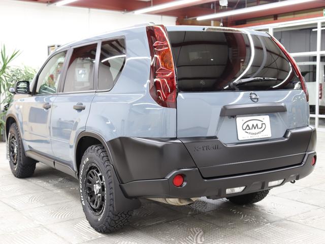 エクストレイル ２０Ｘｔｔ　ＡＭＪオリジナル　ネオクラシックスタイル　全塗装済　防水シート　リフトアップ　スマートキー　ＡＭＪオリジナルホイール　新品タイヤ　４ＷＤ　ＨＤＤナビ　ＥＴＣ　地デジＴＶ　シートヒーター　クルコン（13枚目）