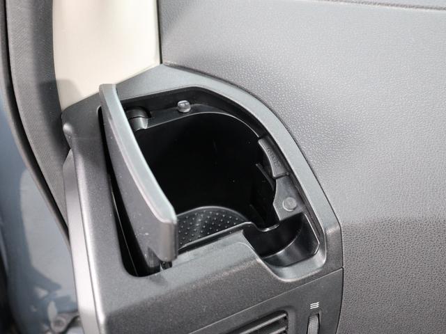 エクストレイル ２０Ｘｔｔ　ＡＭＪオリジナル　ネオクラシックスタイル　全塗装済　防水シート　リフトアップ　スマートキー　ＡＭＪオリジナルホイール　新品タイヤ　４ＷＤ　ＨＤＤナビ　ＥＴＣ　地デジＴＶ　シートヒーター　クルコン（29枚目）